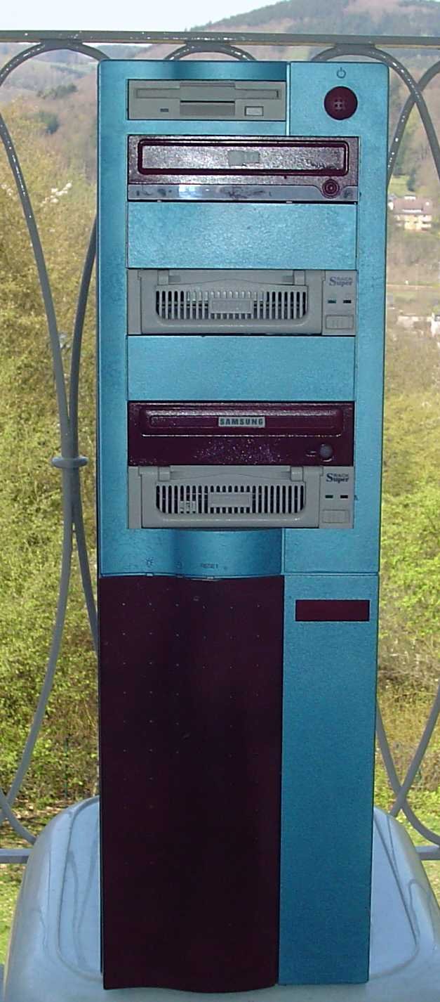rechnerfront04.jpg